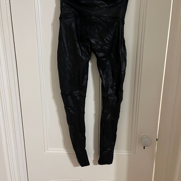 Spanx Faux Leather Moto Leggings Black Size Large - Picture 5 of 5
